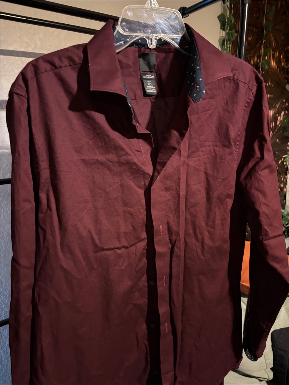 H&M Men's Burgundy Dress Shirt with Contrast Inner Collar
